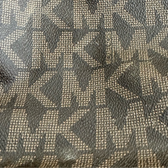 Michael Kors Brown Shoulder Bag with Signature Monogram - Picture 3 of 16